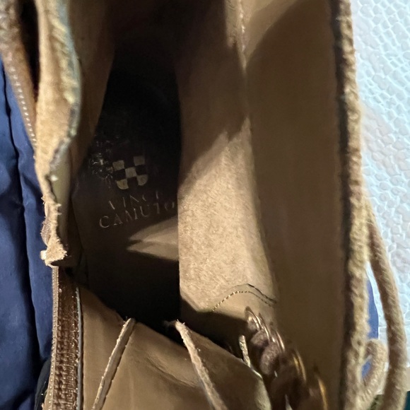 Vince Camuto Heel Booties. Women's size 5.5. - Picture 8 of 9